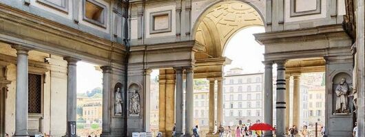 Uffizi Exclusive : Small-Group Guided Tour with Priority Entrance