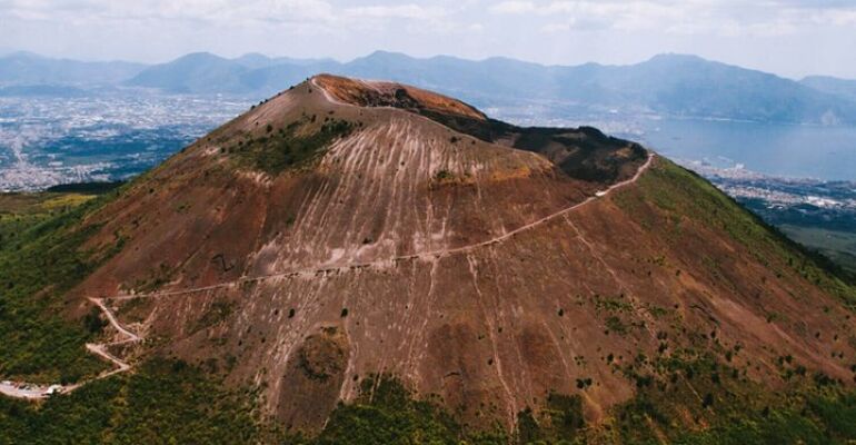 Pompeii Exclusive Private Tour and Vesuvius Adventure