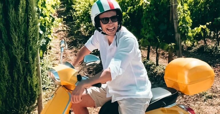 Siena Vespa Winery Tour and Lunch