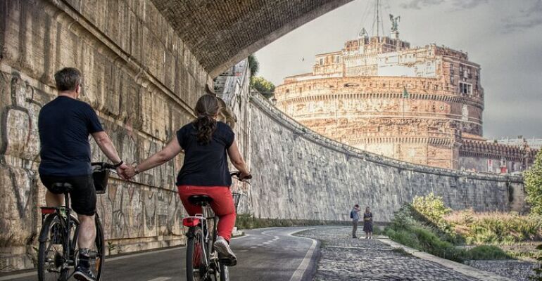 Rome Tiber River Historical Cycling Tour