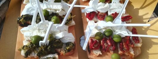 Naples Street Food Tour with Foodie Guide around Historical Center