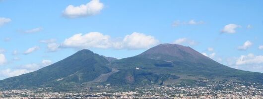 Private full day tour Ercolano Mt Vesuvio and winery 