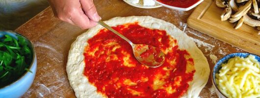 Hands-On Pizza Making Class & Farmhouse Tour with Sea Views 