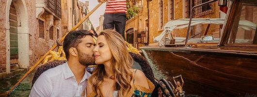 Private Photo Shoot in Venice with Gondola Ride