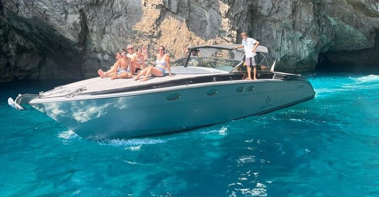 Sorrento Private Yacht Experience to Capri