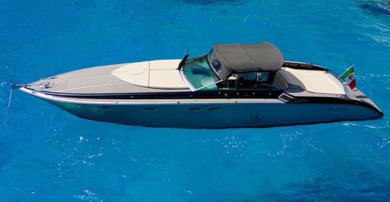 Sorrento High-Speed Private Luxury Yacht Charter