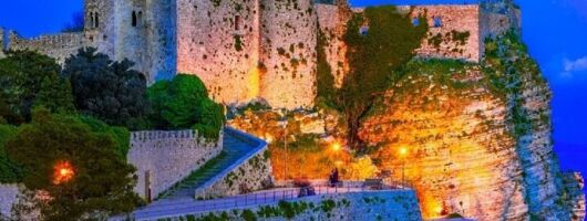 Erice by Night tour with tasting Maria Grammatico