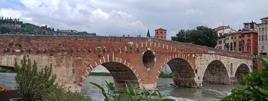 Hidden and fascinating Verona-2hour private walking tour