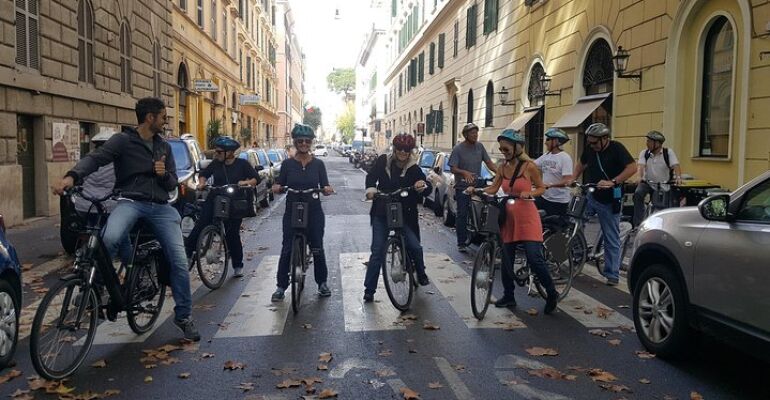 Rome Relaxed Historical Bike Discovery Tour