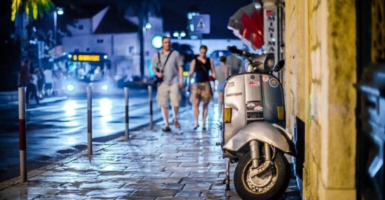 Rome Twilight Vespa Tour of Enchantment
