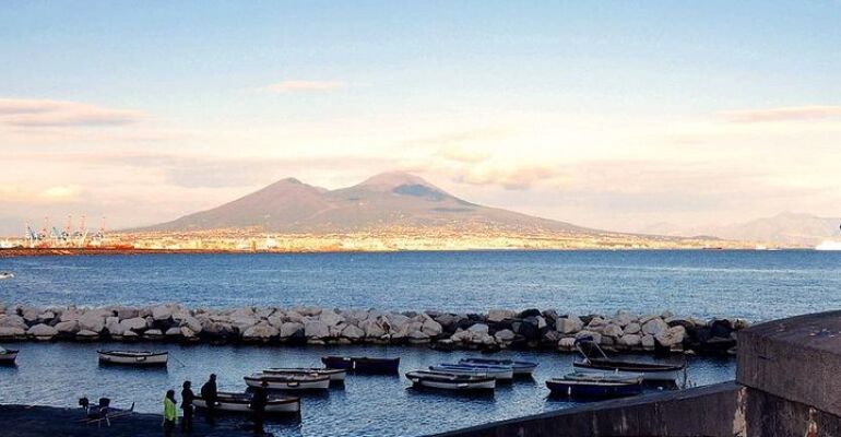 Pompeii Archaeological and Vesuvius Park Tour