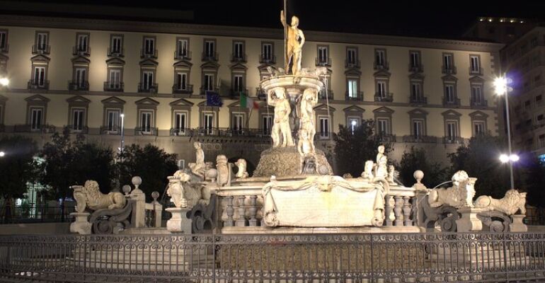 Naples Sunset Walking Tour of Historic Center