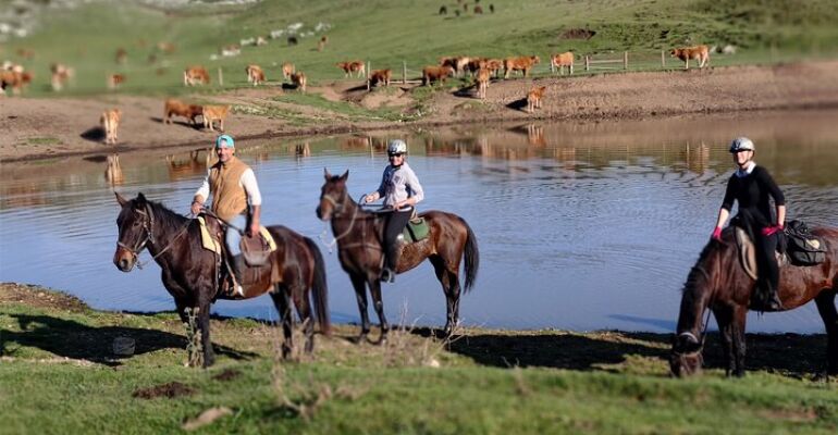 Tagliacozzo Horseback Riding in Simbruini National Park