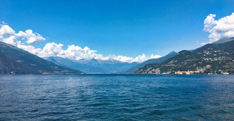 Como Private Lake and Town Exploration Tour