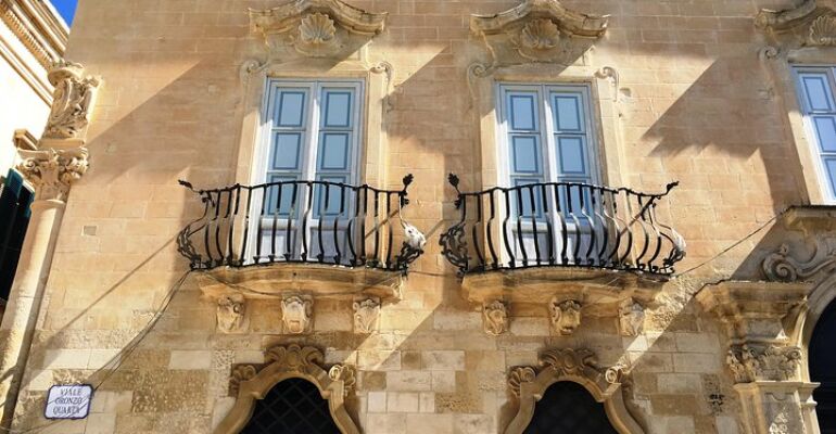 Lecce Historical Walking Tour Experience