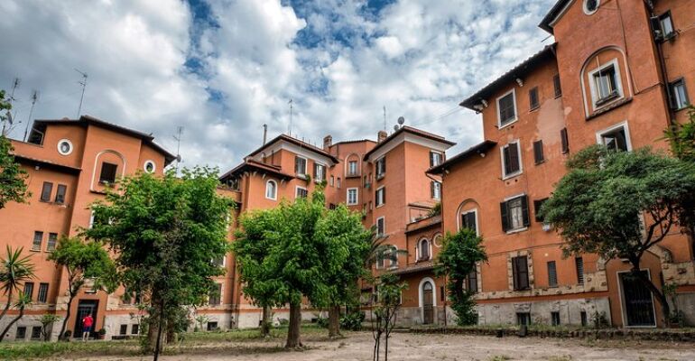 Garbatella Historical and Photographic Walking Tour