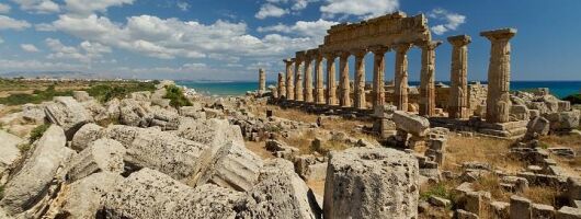 Full-day Excursion to Selinunte and Castelvetrano from many towns