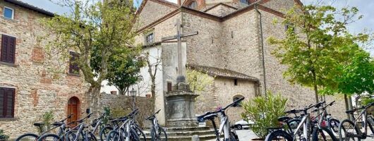 Around Lucignano Private ebike tour and Cooking Class