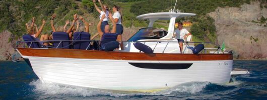 Cinque Terre SHARED boat tour, Amazing Experience

