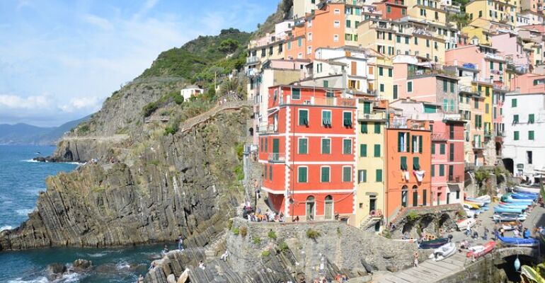 Cinque Terre Coastal Excursion and Wine Tasting