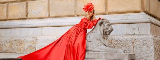 Flying dress - one hour Video/Photoshoot 
