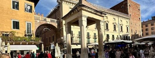 2-hour walking tour of Verona and the most famous places
