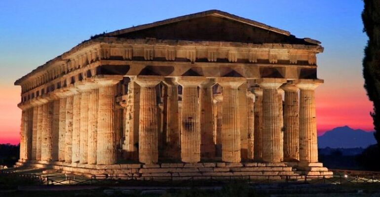 Paestum Archaeological Site Guided History Tour