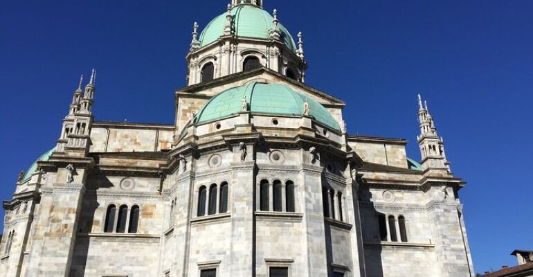 Como Historical Center Guided Walking Tour