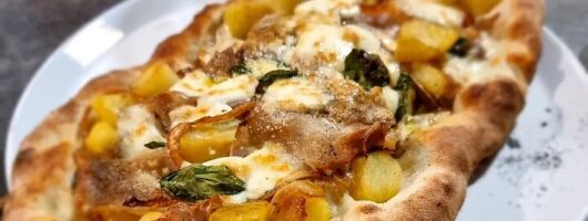 Neapolitan DOC Pizza Class And Cooking in a Wood Oven at a Local's house