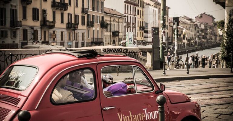 Milan Canal History and Sightseeing Tour