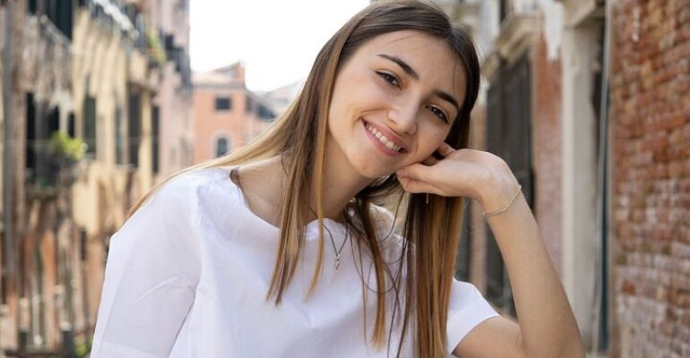Venice Portrait Photoshoot Experience with Photographer