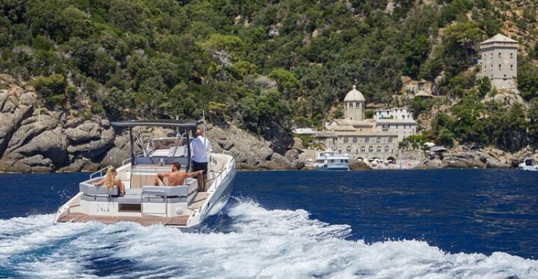 Genoa Scenic Coastal Sailing Experience