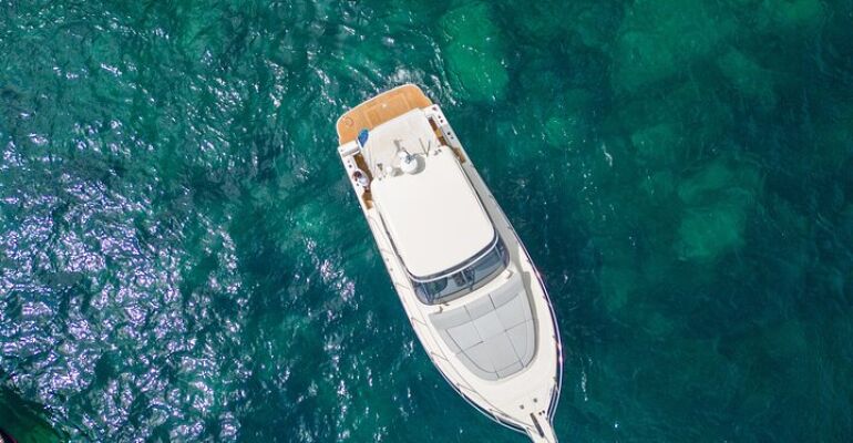 Capri Boat Tour and Island Exploration