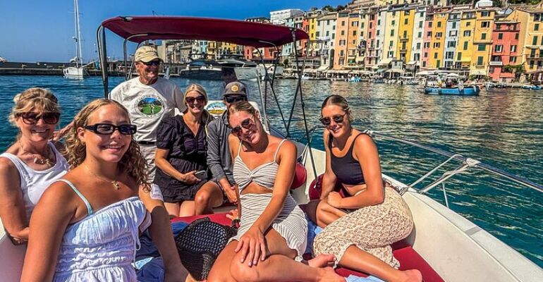 Portovenere Island Hopping and Food Tour