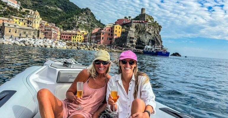 Cinque Terre Scenic Boat Tour Experience