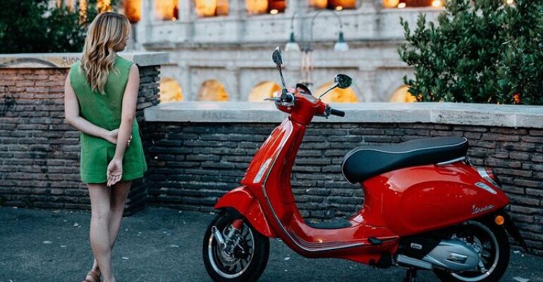 Rome Vespa Photoshoot and Secret Spots Tour