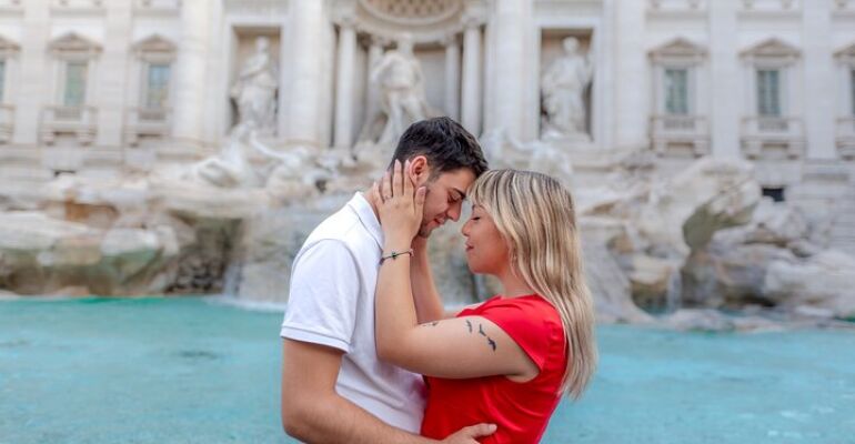 Rome Proposal Photography Experience at Trevi