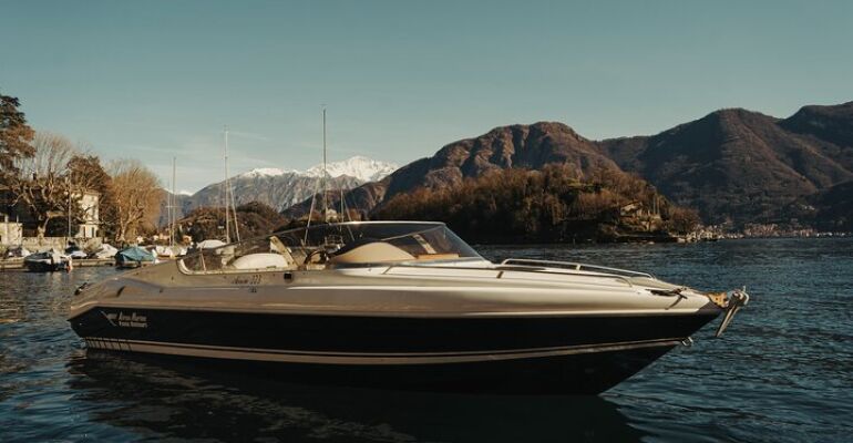 Como Scenic Villas Boat Tour Experience
