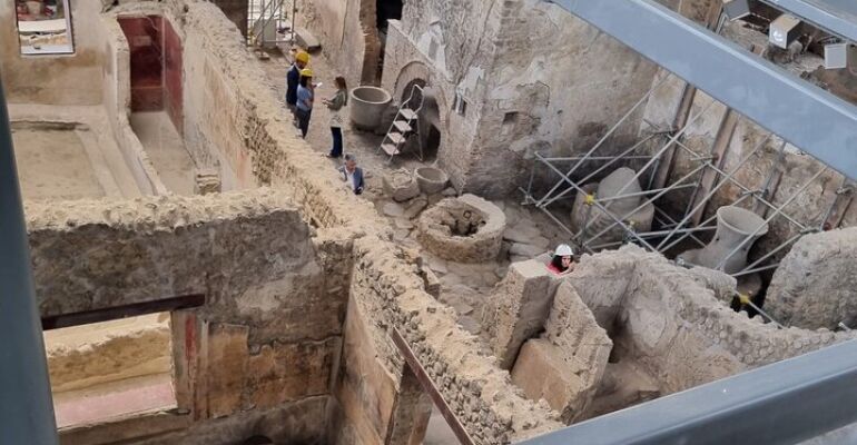 Pompeii Archaeological Discovery Walking Tour