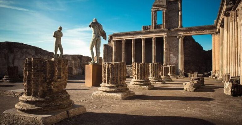Pompeii Wine Tasting and Ancient Ruins Tour