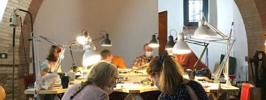 Jewelry Crafting Experience in Todi