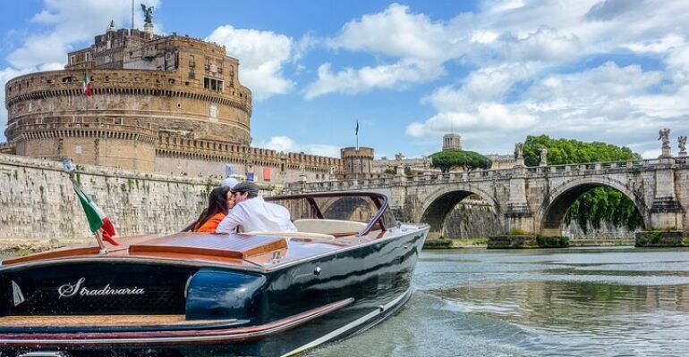 Rome Private Luxury Boat Cruise Experience