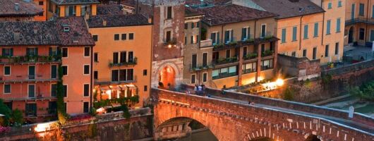 Walking History Tour in Verona and Arena