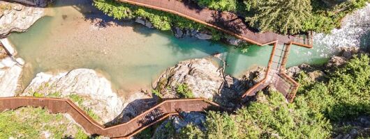 Lake Como Orrido di Bellano and audio guide of the lake