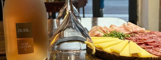 Wine Tasting with Food Pairing at Lake Como