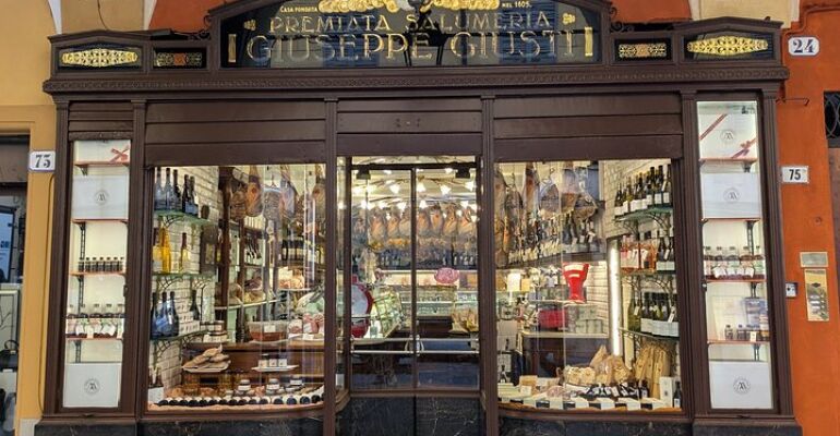 Modena Culinary Gems Guided Walking Tour