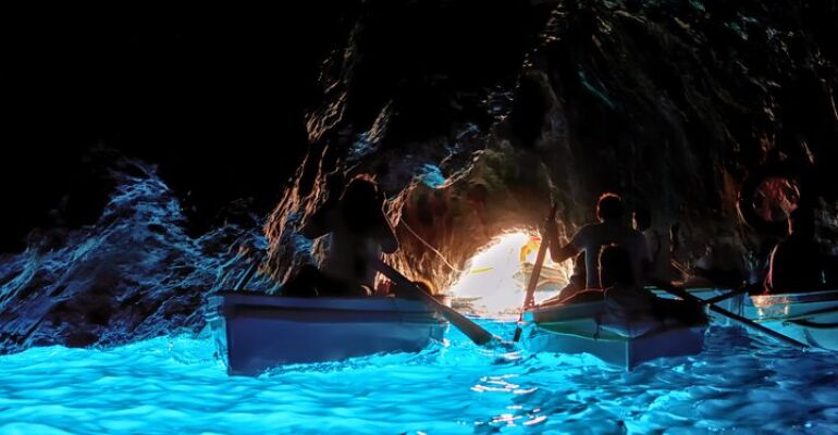Capri Island Scenic Cruise and Snorkeling Adventure