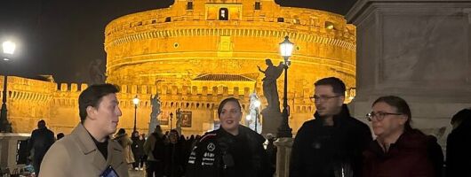 Dark Legends and Ghost Stories Night Walking Tour in Rome