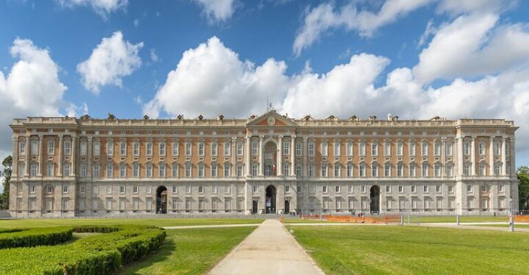 Caserta Royal Palace Cultural Exploration Tour