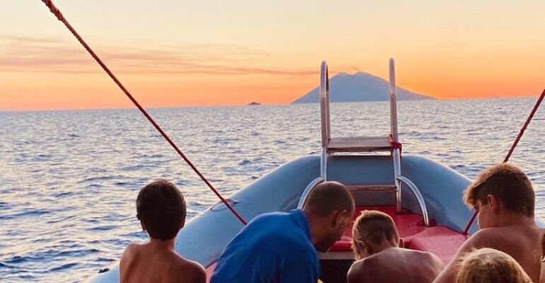 Tropea Coastal Boat Tour and Experience